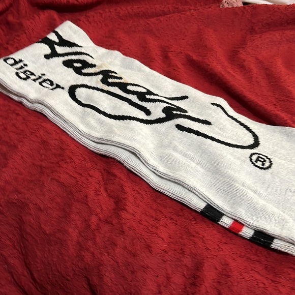 Ed hardy scarf - Picture 3 of 6